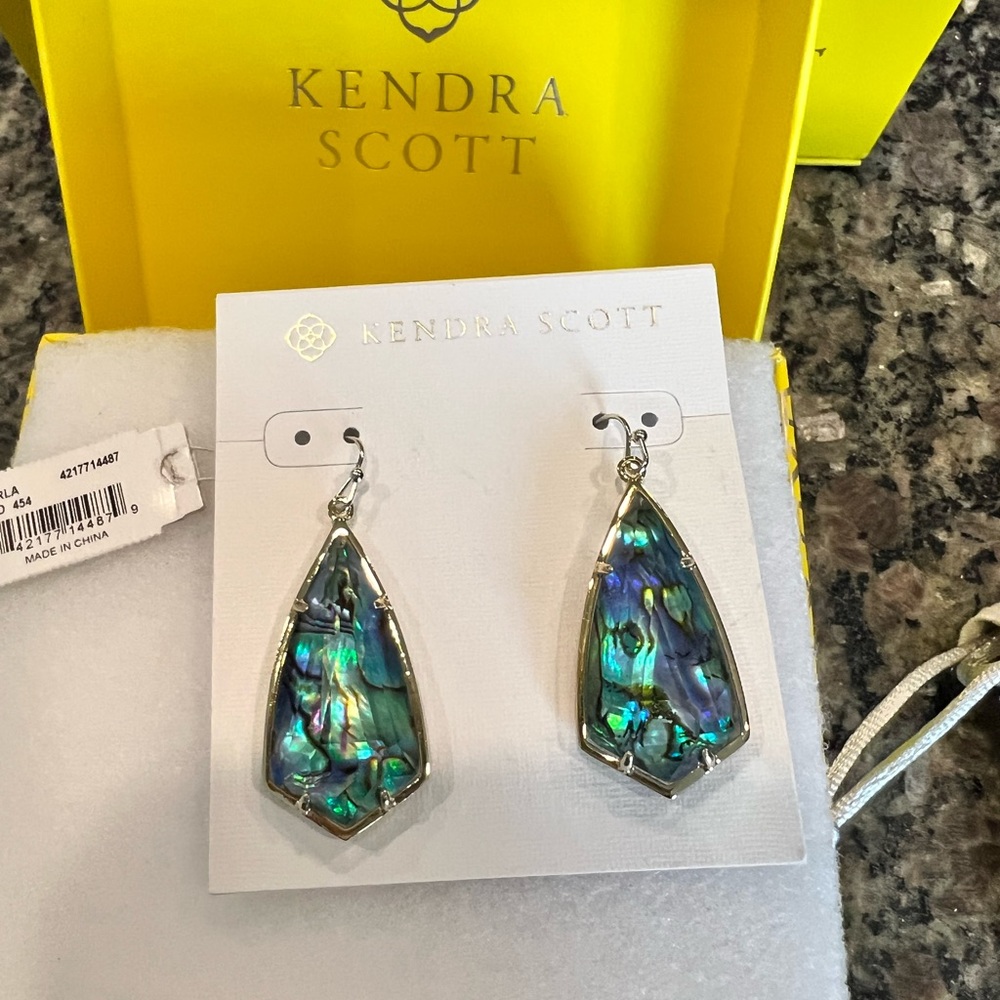 NWT Retired Kendra Scott Carla Earrings Abalone & Yellow Gold Stunning Stones!